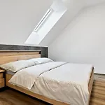 Apartment Attic By Mountain Ways Loučná pod Klínovcem